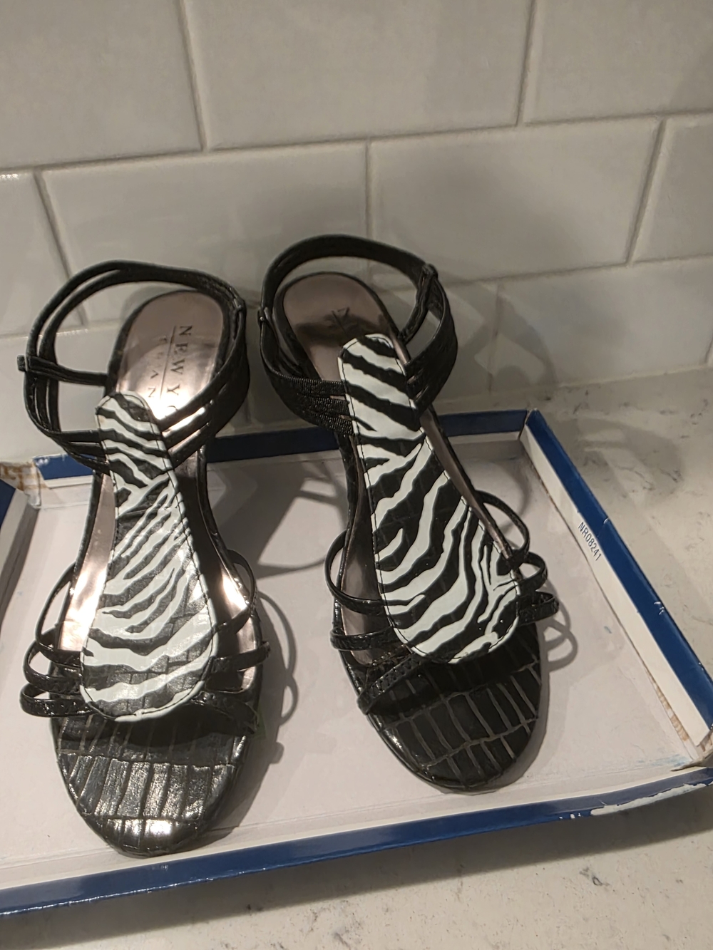 Black Strappy Zebra Insole Women's Sandals